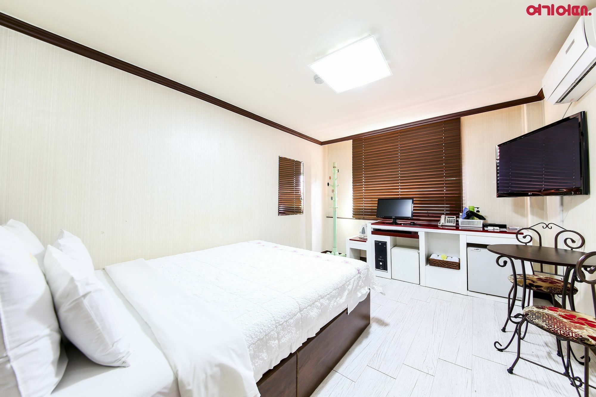 Goodstay Grand Motel Chuncheon Exterior photo